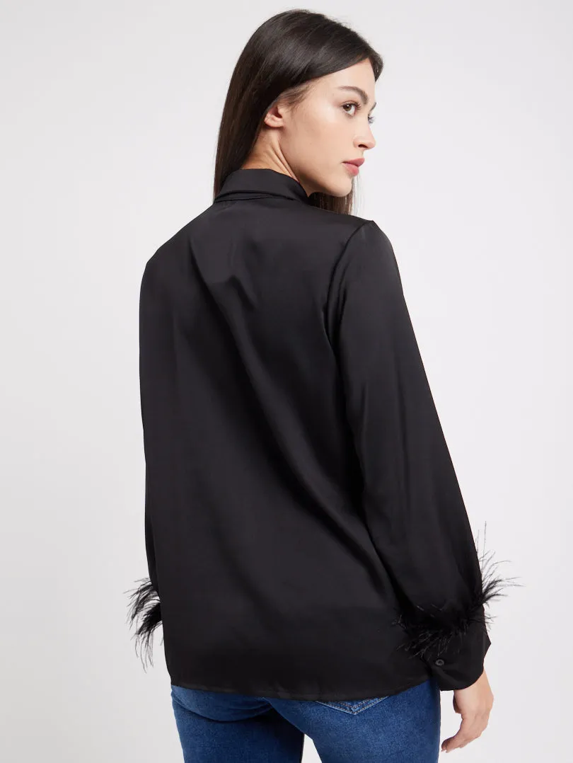Chemise en satin manches plumes
