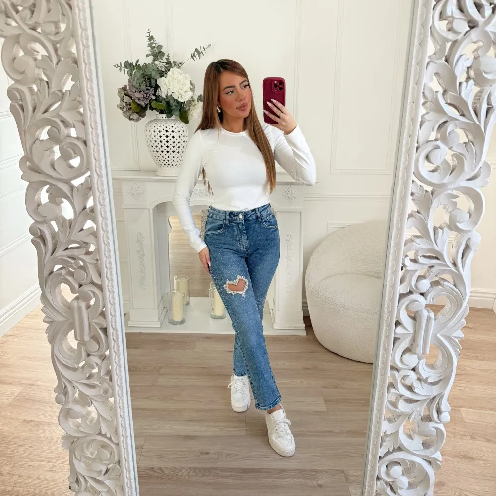 JEAN COUPE DROITE STRASS COEUR