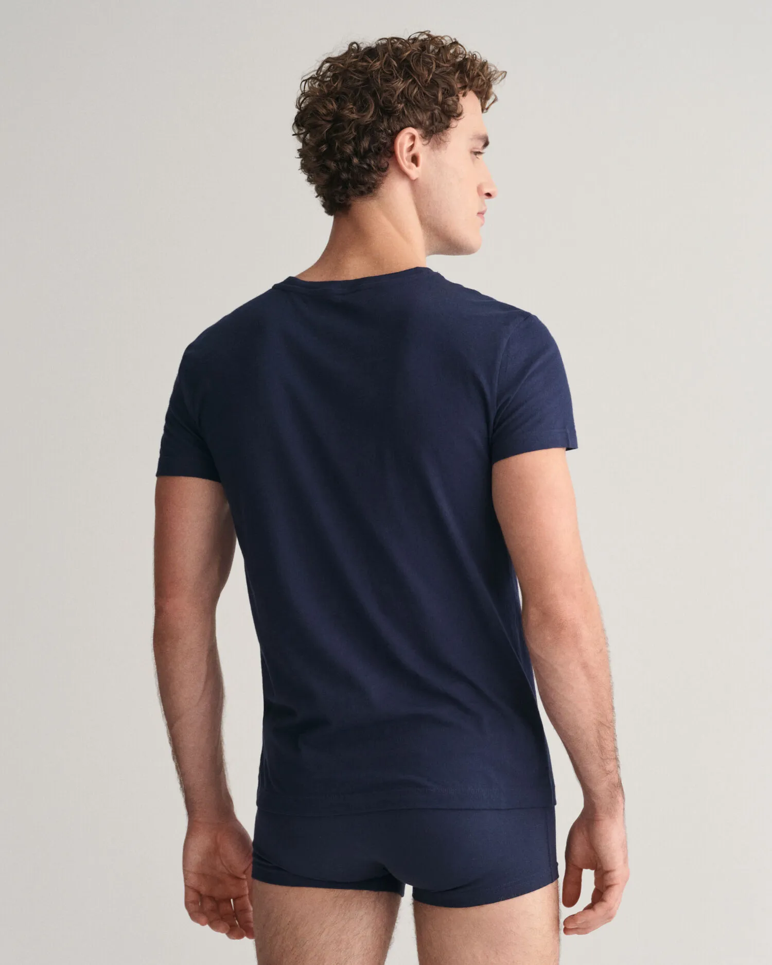Lot de 2 t-shirts col V